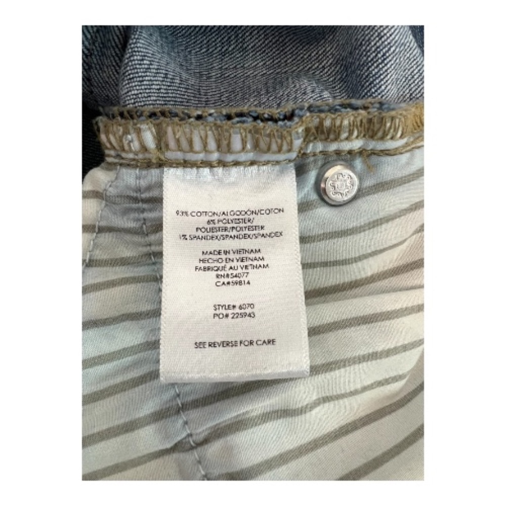 EUC Cabi hi-low crop lightly distressed blue jeans – size 10 - Picture 8 of 9